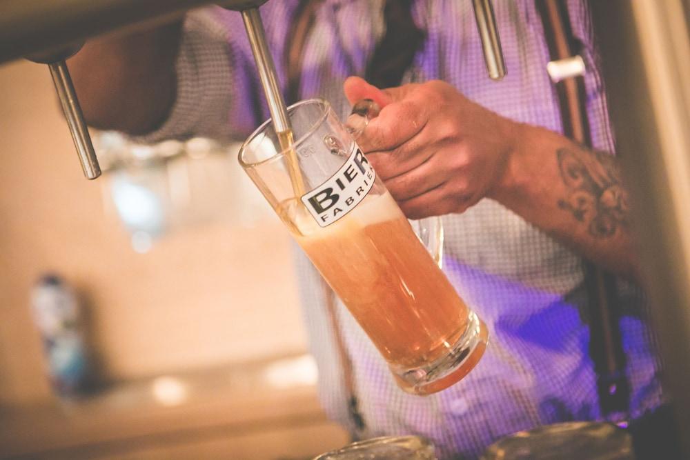 阿米尔中心阿波罗酒店 阿尔梅勒 外观 照片